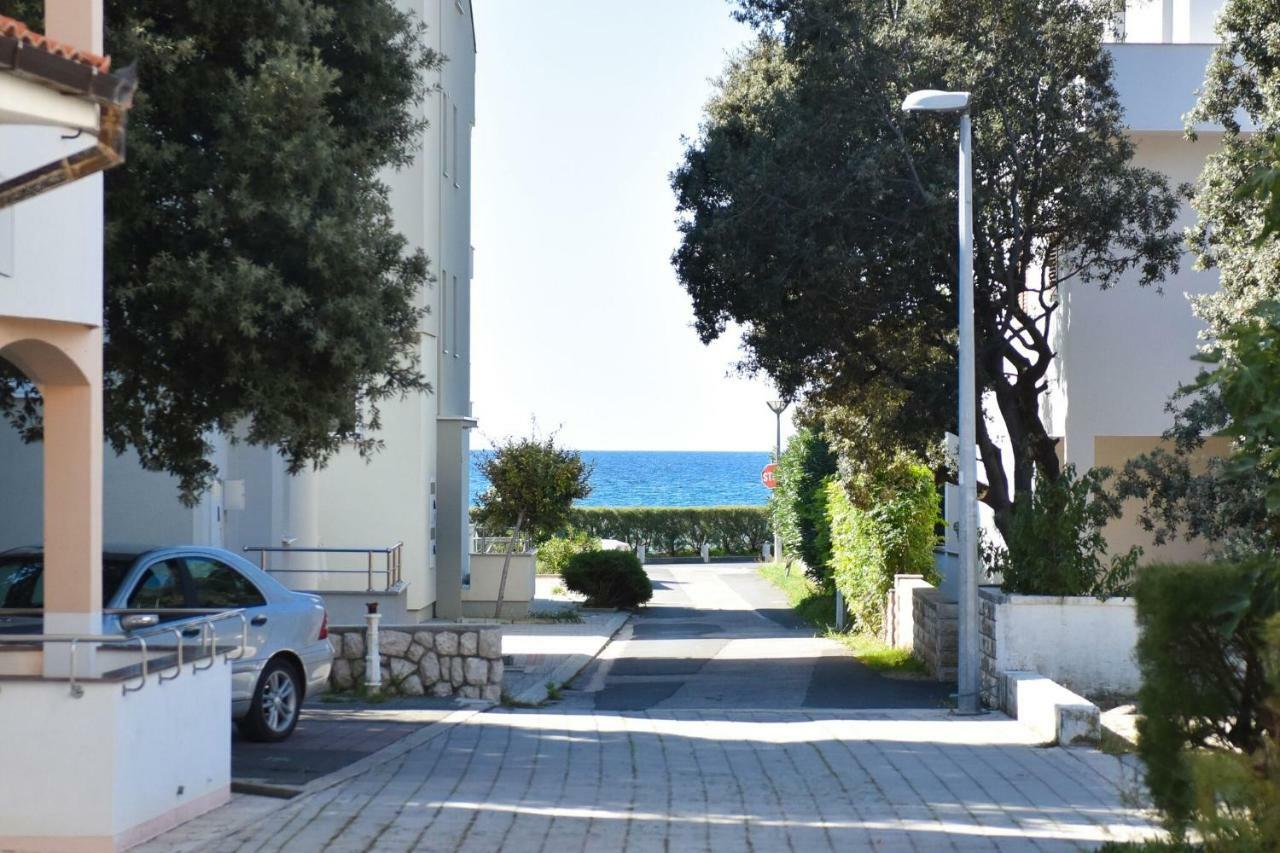 Vicy Apartment Novalja Luaran gambar