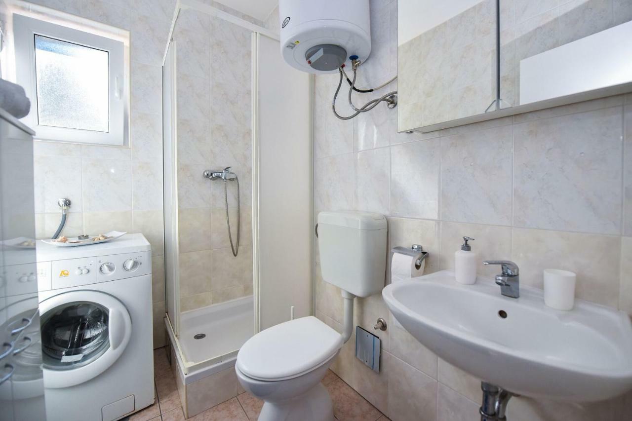 Vicy Apartment Novalja Luaran gambar