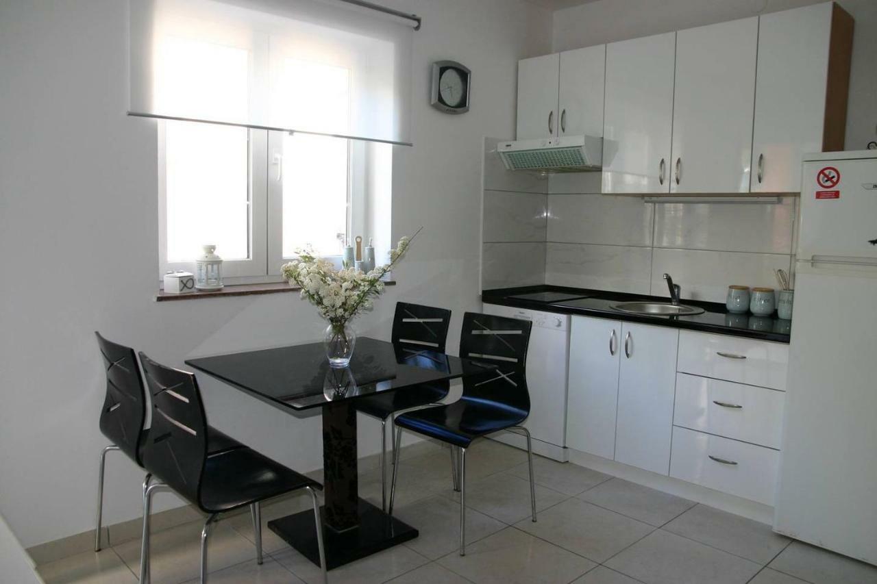 Vicy Apartment Novalja Luaran gambar